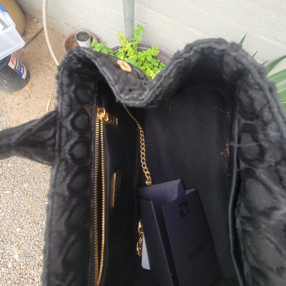 Prada Black Quilted Handbag - Picture 6 of 16